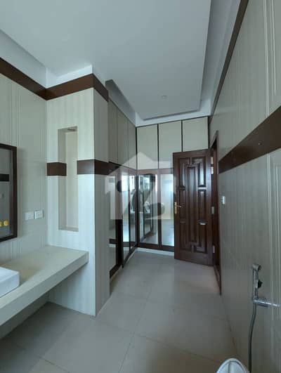 2Kanal Pair Owner Build Old House For Sale