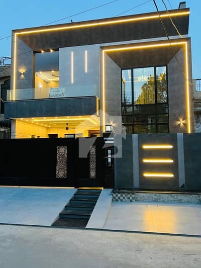 Johar town house for sale 12 Marla dabal store brand new 6 bed luxury  near Jinnah hospital. canal road  masjad Park Johar event complex