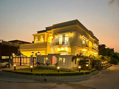 1 Kanal Corner Luxury House For Sale In G-13 Islamabad