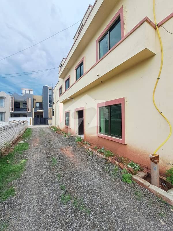 Stunning 3 Marla Good House In Bani Gala Available Stunning 3 Marla Good House In Bani Gala Available