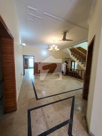 1 Kanal Upper Portion For Rent 1 Kanal Upper Portion For Rent