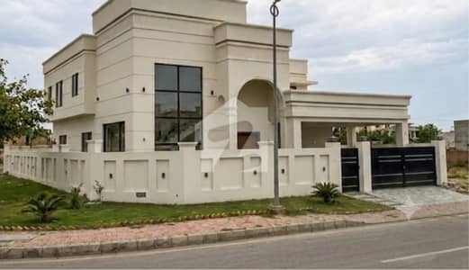 Owner Built Top Height Kanal Solid House At a very prime location on a very reasonable price