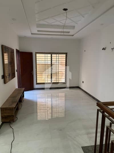 3Bed DDL 125 Sq Yard Villa FOR SALE At Precicnt-11B (All Amenities Nearby) Heighted Location Investor Rates 3Bed DDL 125 Sq Yard Villa FOR SALE At Precicnt-11B (All Amenities Nearby) Heighted Location Investor Rates