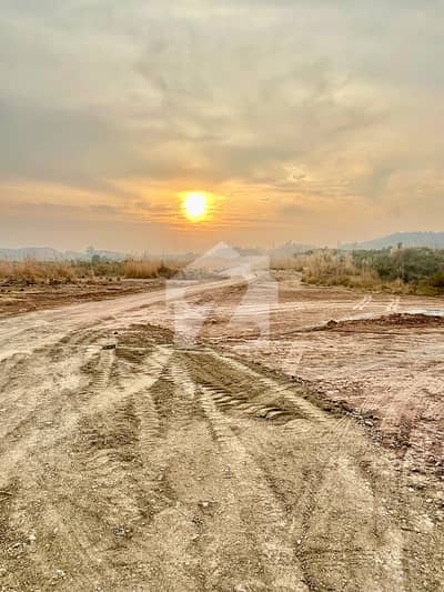 PRIME LOCATION PLOT AVAILABLE FOR SALE IN C-15