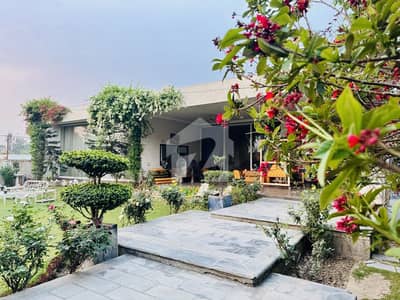 2.70 Kanal Farm House For Sale
