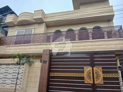 حیات آباد فیز 7 - ای2 حیات آباد فیز 7,حیات آباد,پشاور میں 6 کمروں کا 10 مرلہ مکان 5.2 کروڑ میں برائے فروخت۔