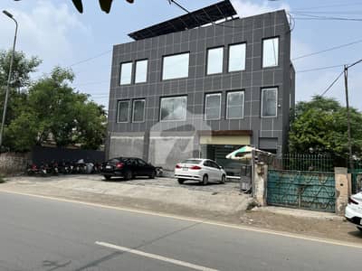 Commercial Building for rent on Main College Road, Lahore