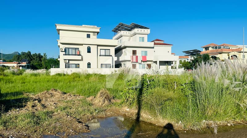 INVESTOR RATE 500 SQUARE YARD PLOT INVESTOR RATE 500 SQUARE YARD PLOT