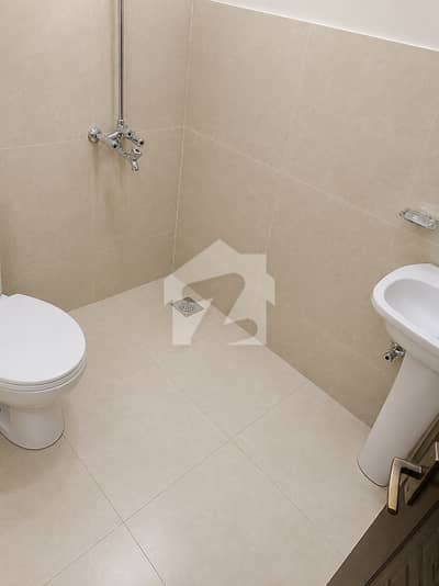 vip upper portion available for rent