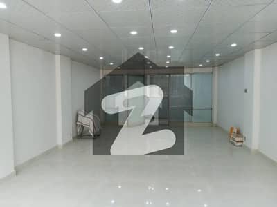 ڈی ۔ 12 مرکز ڈی ۔ 12,اسلام آباد میں 4 مرلہ دکان 10.0 کروڑ میں برائے فروخت۔