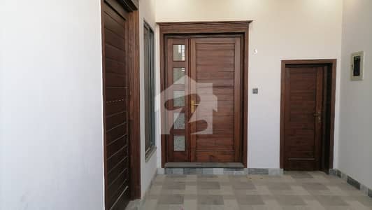اوسیس ون لوئر کینال روڈ,فیصل آباد میں 4 مرلہ مکان 1.3 کروڑ میں برائے فروخت۔