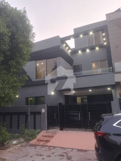 بحریہ ٹاؤن سیکٹرڈی بحریہ ٹاؤن,لاہور میں 3 کمروں کا 5 مرلہ مکان 2.15 کروڑ میں برائے فروخت۔ بحریہ ٹاؤن سیکٹرڈی بحریہ ٹاؤن,لاہور میں 3 کمروں کا 5 مرلہ مکان 2.15 کروڑ میں برائے فروخت۔