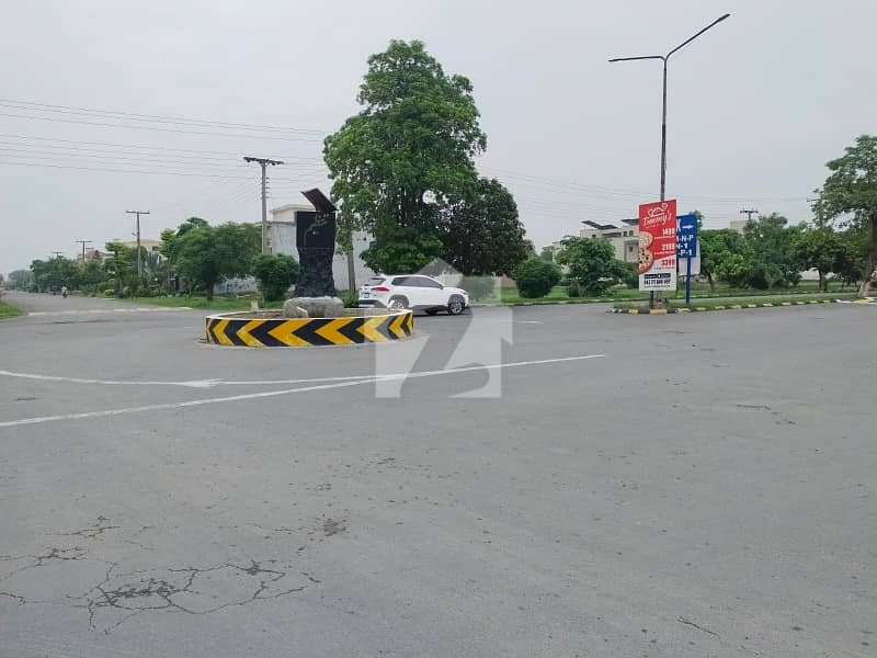 60 Ft Road 1 Kanal Plot For Sale 60 Ft Road 1 Kanal Plot For Sale
