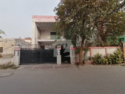 10 Marla Semi Commercial Bungalow Is Available For Sale On Tariq Road Multan
