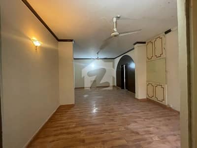 10 Marla Full House Available For Rent In Main Cantt.