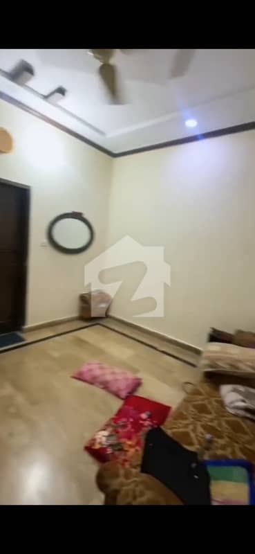 سمن آباد لاہور میں 4 کمروں کا 2 مرلہ مکان 45.0 ہزار میں کرایہ پر دستیاب ہے۔