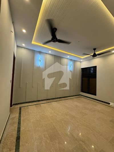 7 Marla House For Sale In FMC 60 feet Road