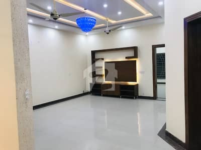 7 Marla Double Unite Slightly Used House Investor Price For Sale