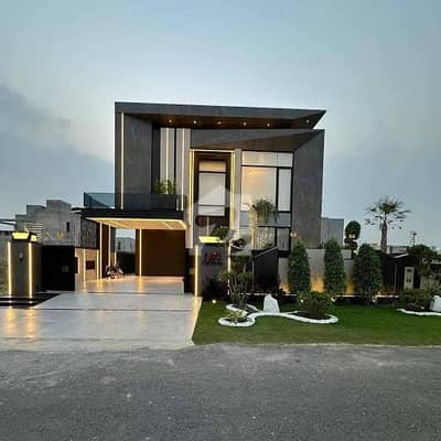 BRAND NEW ULTRA LUXURY BUNGALOW FOR SALE Gulshan-E-Iqbal Block 7 | Cream Street | 500 Square Yards BRAND NEW ULTRA LUXURY BUNGALOW FOR SALE Gulshan-E-Iqbal Block 7 | Cream Street | 500 Square Yards