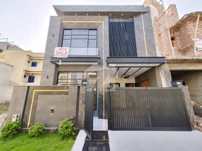 5 Marla Modern Designed 5 Marla House in Etihad Town Phase 1