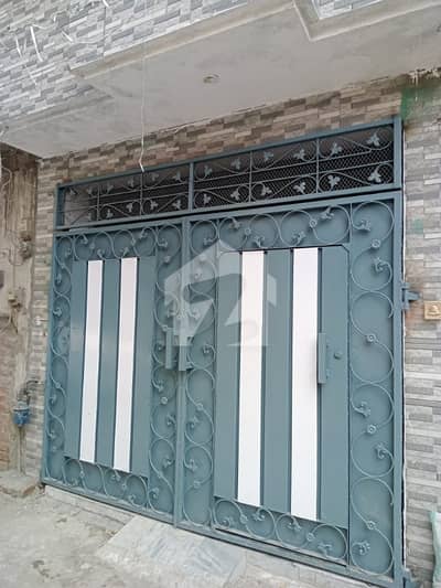 وینس ہاؤسنگ سکیم لاہور میں 6 کمروں کا 6 مرلہ مکان 1.35 کروڑ میں برائے فروخت۔ وینس ہاؤسنگ سکیم لاہور میں 6 کمروں کا 6 مرلہ مکان 1.35 کروڑ میں برائے فروخت۔