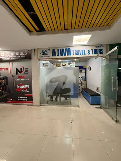 SHOPS FOR SALE WITH SMART RENTAL INCOMES (MAIN CENTER OF KARACHI).