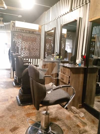 SHOP WITH RENTAL INCOME 45000!! FOR SALE ? PRIME LOCATION. .