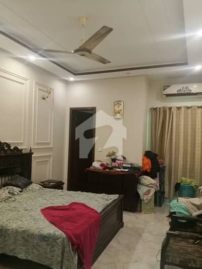 10 MARLA BEST LOCATION PLOT AVAILABLE FOR SALE IN LDA AVENUE - BLOCK M
