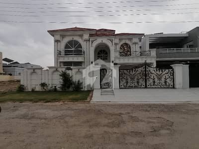 واپڈا ٹاؤن فیز 2 - بلاک ایس واپڈا ٹاؤن فیز 2,واپڈا ٹاؤن,ملتان میں 5 کمروں کا 1 کنال مکان 7.0 کروڑ میں برائے فروخت۔ واپڈا ٹاؤن فیز 2 - بلاک ایس واپڈا ٹاؤن فیز 2,واپڈا ٹاؤن,ملتان میں 5 کمروں کا 1 کنال مکان 7.0 کروڑ میں برائے فروخت۔