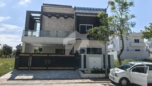 10 Marla House For Sale In Top City 1 Top City 1 In Only Rs. 41500000 10 Marla House For Sale In Top City 1 Top City 1 In Only Rs. 41500000