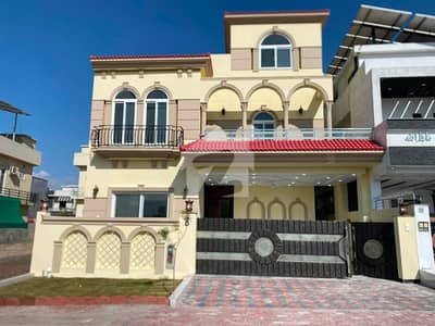 بحریہ انکلیو - سیکٹر سی 2 بحریہ انکلیو,بحریہ ٹاؤن,اسلام آباد میں 6 کمروں کا 10 مرلہ مکان 5.1 کروڑ میں برائے فروخت۔ بحریہ انکلیو - سیکٹر سی 2 بحریہ انکلیو,بحریہ ٹاؤن,اسلام آباد میں 6 کمروں کا 10 مرلہ مکان 5.1 کروڑ میں برائے فروخت۔