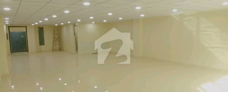 Gulistan-E-Jauhar - Block 19 Office For Sale Sized 1630 Square Feet