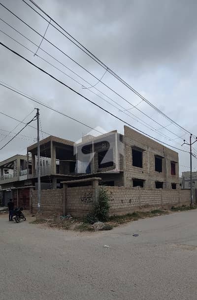 Prime 400 SQ YARD Corner Structure Best Investment Opportunity