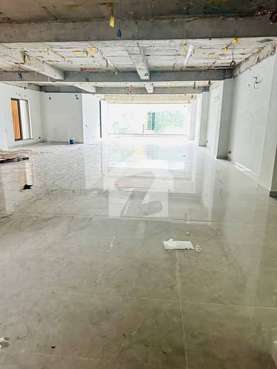20 Marla Commercial Building Available For Rent