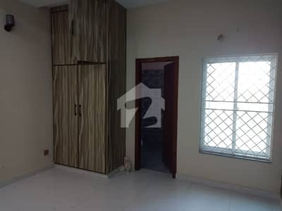 A 8 Marla Upper Portion In Lahore Is On The Market For Rent