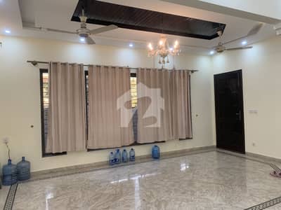 I 8/2 Ground Portion For Rent