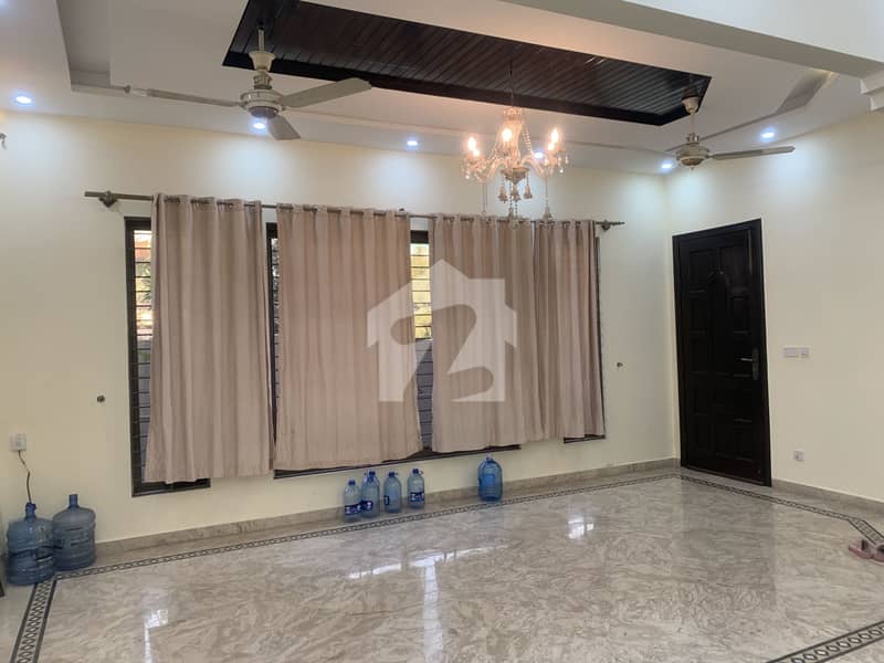 I 8/2 Ground Portion For Rent I 8/2 Ground Portion For Rent