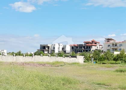 10 Kanal Residential Plot For Sale In Beautiful Gulberg Greens - Block D