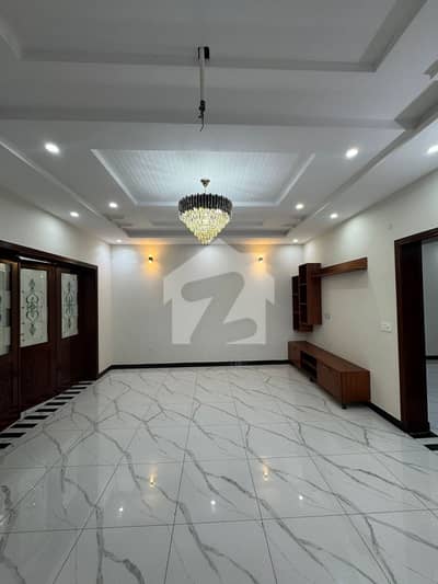 10 Marla single story home available for sale 60ft Road
