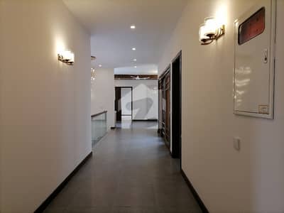 Highly-Desirable Prime Location 500 Square Yards House Available In DHA Phase 7