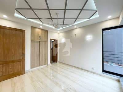 Modern House for Rent in Nine Town Prime Location