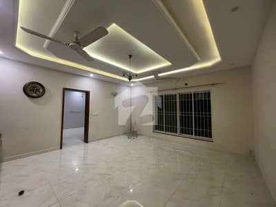 1 Kanal Full House For Rent Double Unit Corner