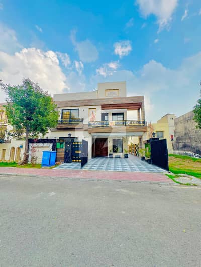 Designer 10 Marla House with Premium Finishing | For Sale in Southern Block, LDA Approved, Phase-1, Bahria orchard Designer 10 Marla House with Premium Finishing | For Sale in Southern Block, LDA Approved, Phase-1, Bahria orchard