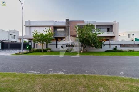 BRAND NEW NEAR RAYA 30 MARLA UPPER PORTION FOR RENT IN DHA PHASE 7 BRAND NEW NEAR RAYA 30 MARLA UPPER PORTION FOR RENT IN DHA PHASE 7