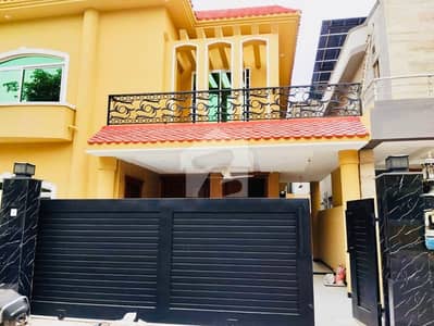 Luxury 35x75 -Style House With Solar & Security Phase 5 Luxury 35x75 -Style House With Solar & Security Phase 5