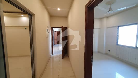 3 bed dd 1st floor apartment for rent lift and car parking