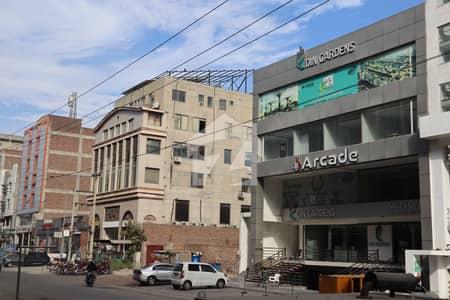 کوہِ نور سٹی فیصل آباد میں 1 کمرے کا 4 مرلہ دفتر 50.0 ہزار میں کرایہ پر دستیاب ہے۔