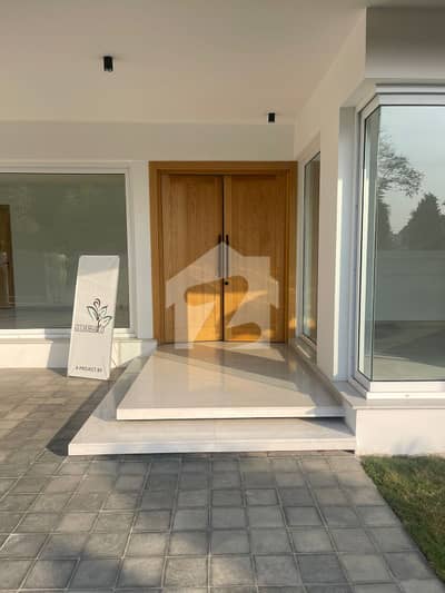1 KANAL MODERN DESIGN HOUSE FOR SALE DHA PHASE 8 EX-PARK VIEW