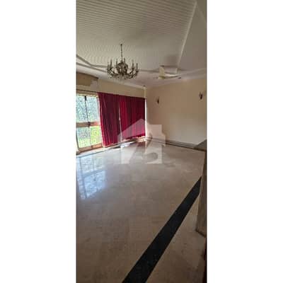 10 Marla Beautiful House In Askari 11 10 Marla Beautiful House In Askari 11