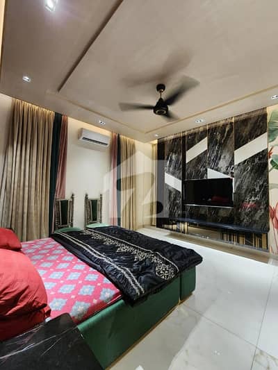 FULLY FURNISHED 2,000 SQ FT 4-BEDROOM APARTMENT FOR RENT FRONT ENTRANCE